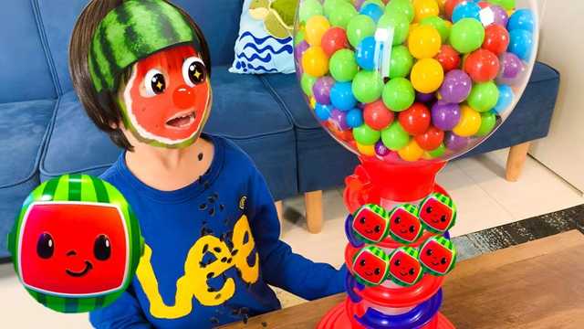 男の子向けの楽しいスイカチャレンジ。お子様の器用さを鍛えるのに役立ちます。